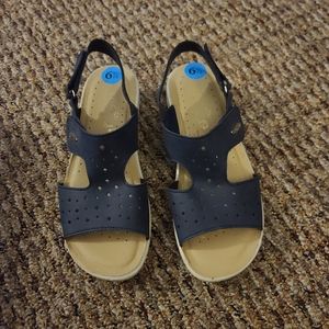 FLY FLOT Leather Sandles with buckle